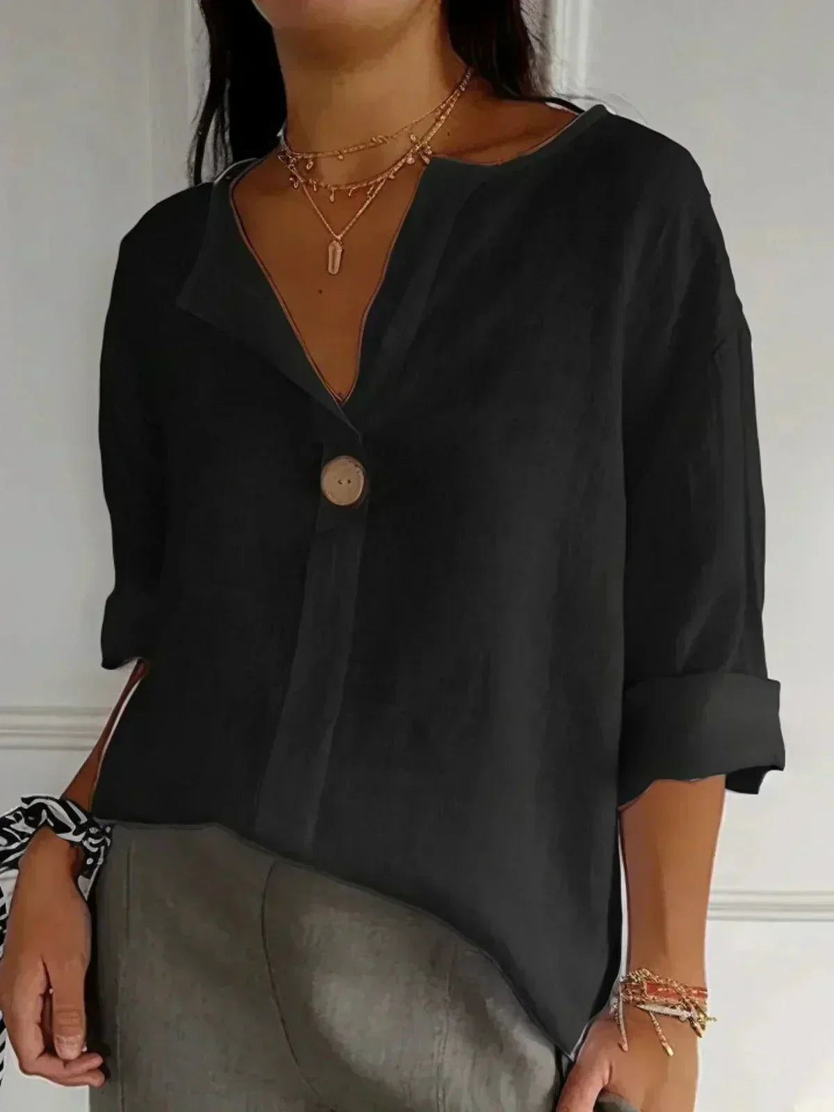 Ateliers' Relaxed V-Neck Top